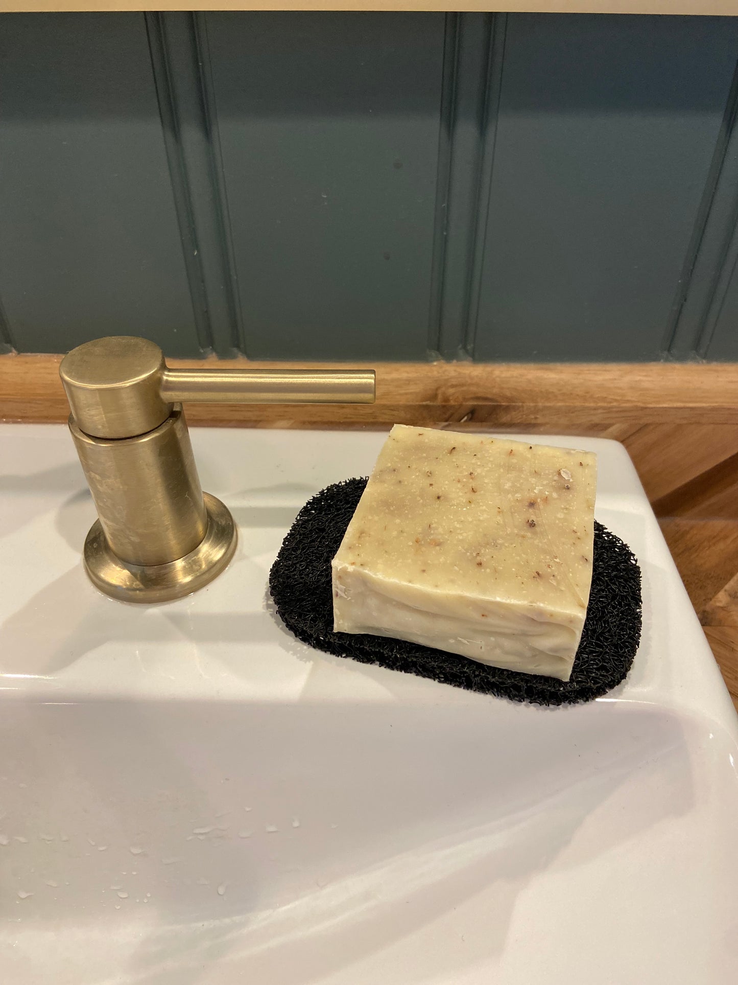 Gentlemen's Lavender (120g Bar)